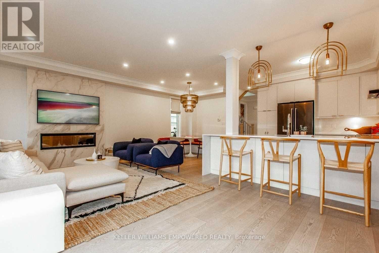 48 Lowther Avenue, Richmond Hill, Ontario  L4E 2Z7 - Photo 9 - N12875998