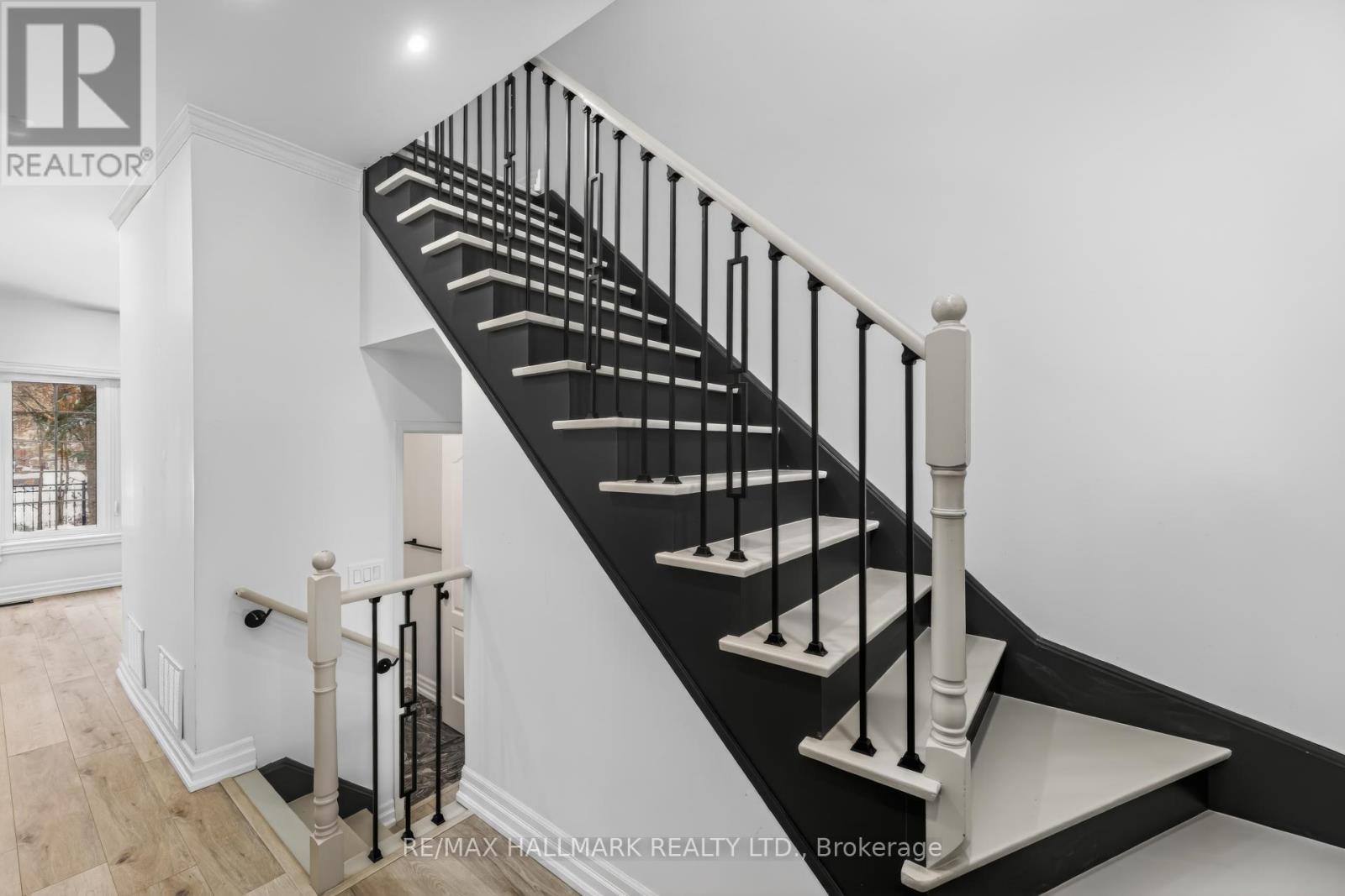 39 - 180 Blue Willow Drive, Vaughan, Ontario  L4L 9C9 - Photo 15 - N12876036