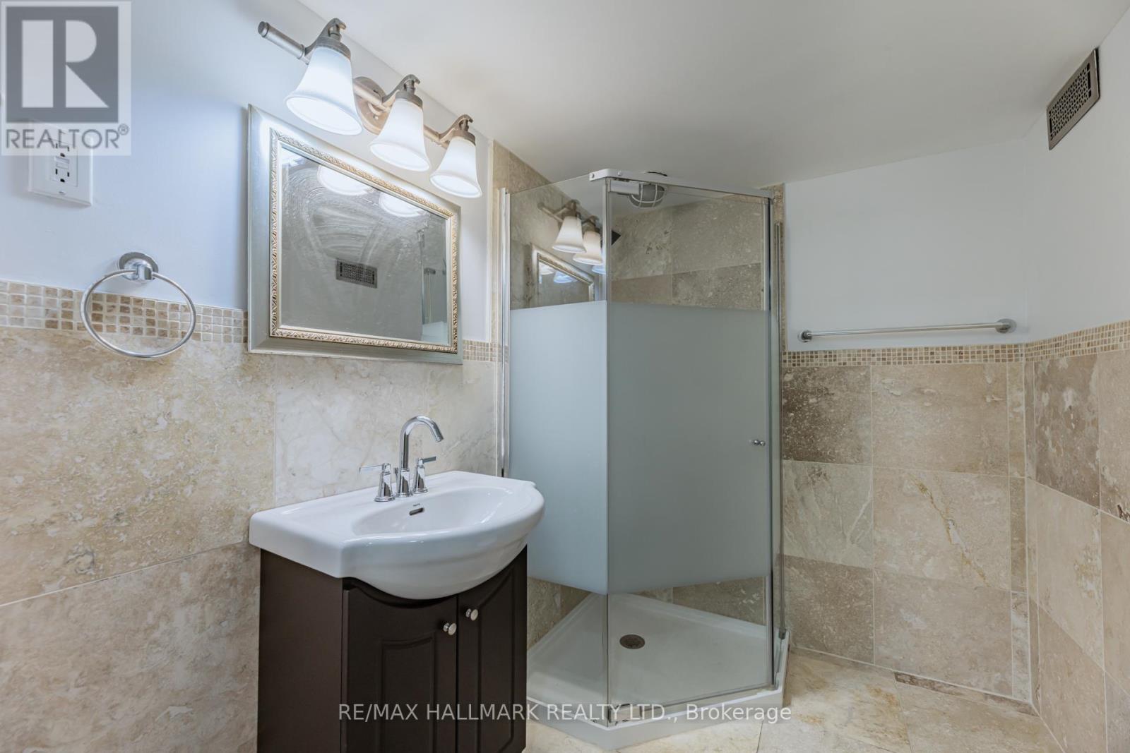 39 - 180 Blue Willow Drive, Vaughan, Ontario  L4L 9C9 - Photo 28 - N12876036