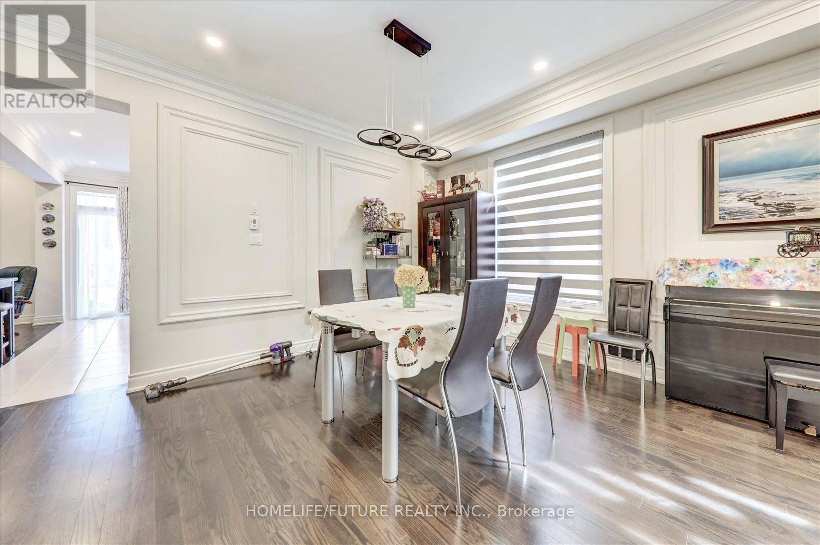 104 Holland Vista Street, East Gwillimbury, Ontario  L9N 0T4 - Photo 10 - N12876044