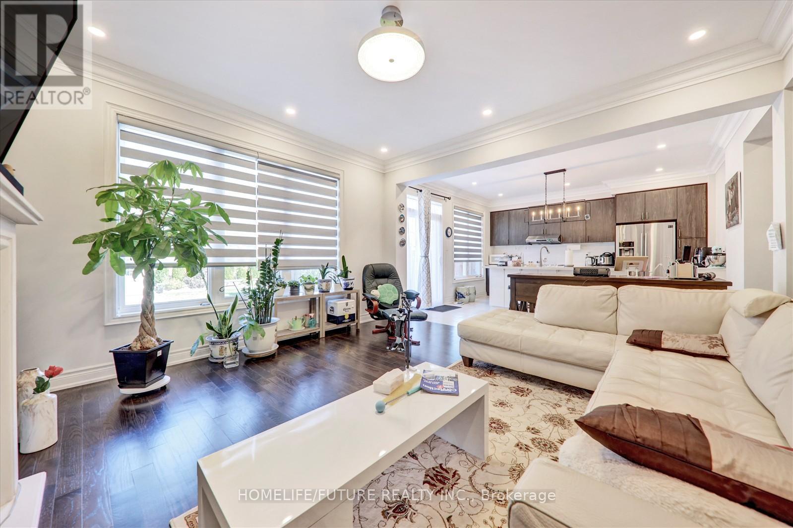 104 Holland Vista Street, East Gwillimbury, Ontario  L9N 0T4 - Photo 17 - N12876044