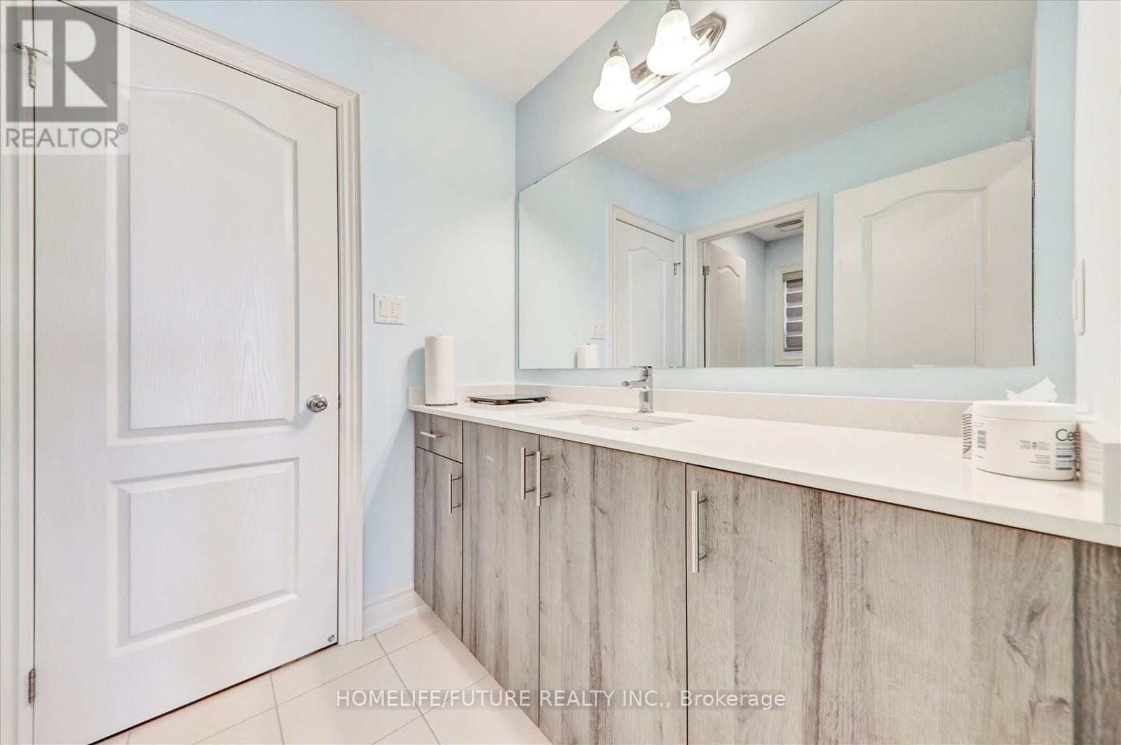 104 Holland Vista Street, East Gwillimbury, Ontario  L9N 0T4 - Photo 28 - N12876044