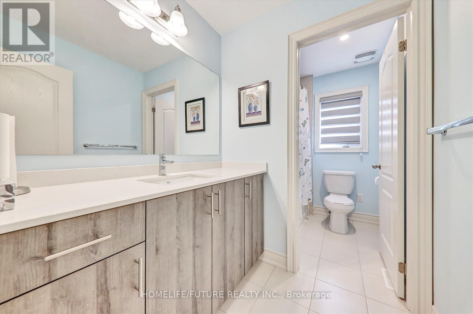 104 Holland Vista Street, East Gwillimbury, Ontario  L9N 0T4 - Photo 32 - N12876044