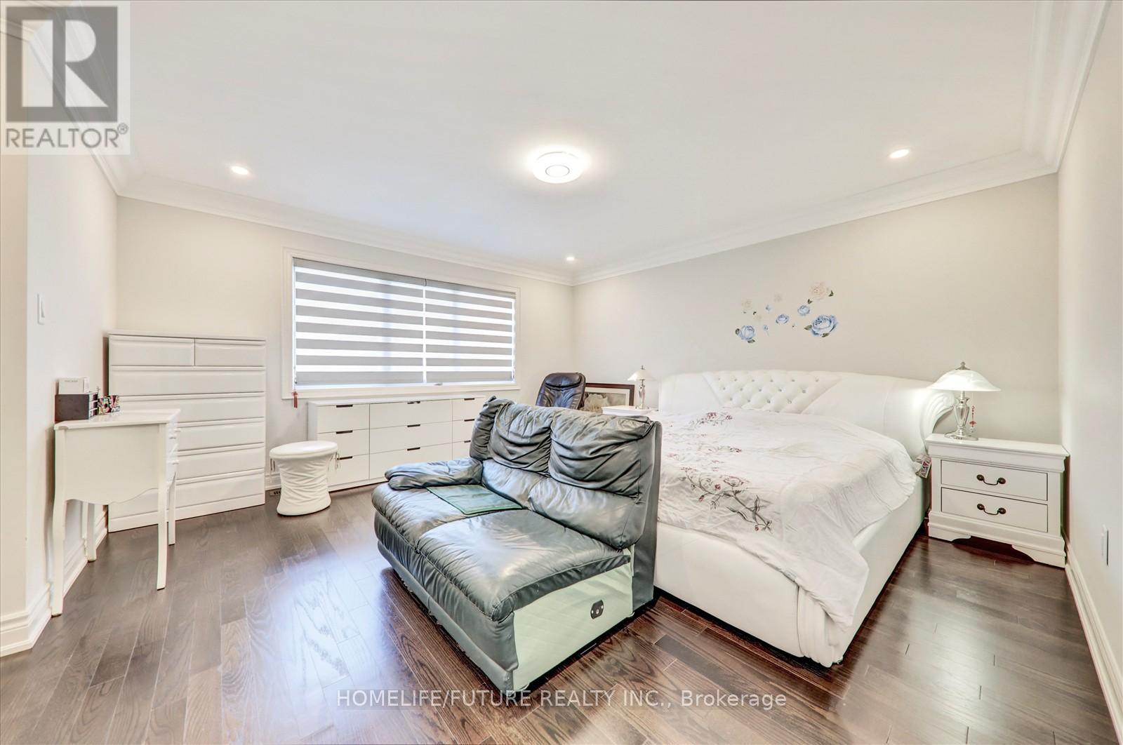 104 Holland Vista Street, East Gwillimbury, Ontario  L9N 0T4 - Photo 34 - N12876044