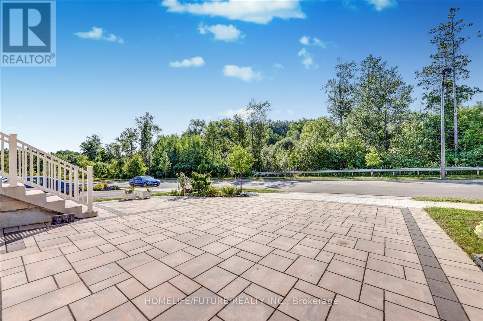 104 Holland Vista Street, East Gwillimbury, Ontario  L9N 0T4 - Photo 4 - N12876044