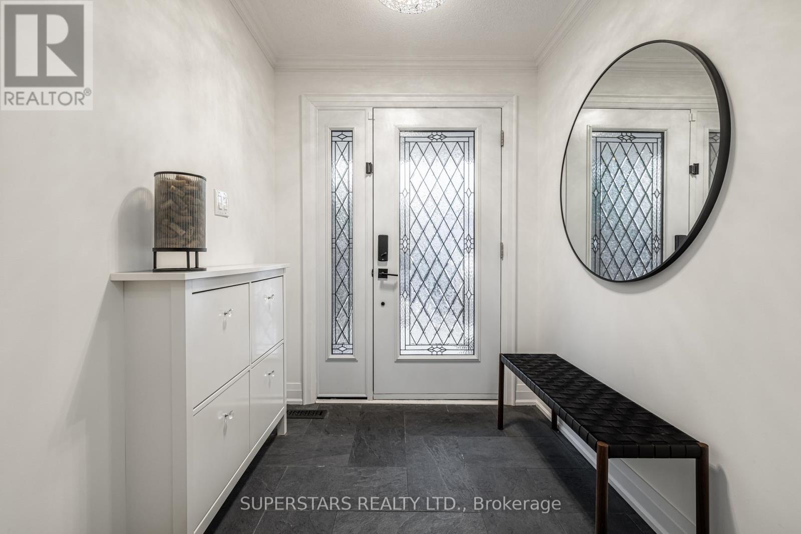 56 Marsh Harbour, Aurora, Ontario  L4G 5Y6 - Photo 3 - N12876058