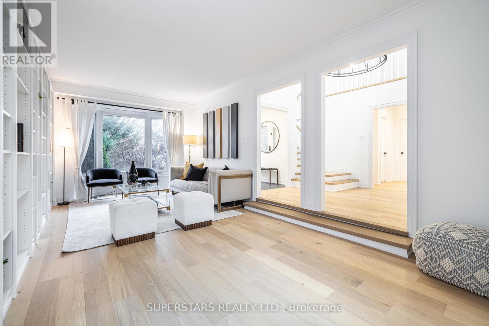 56 Marsh Harbour, Aurora, Ontario  L4G 5Y6 - Photo 4 - N12876058