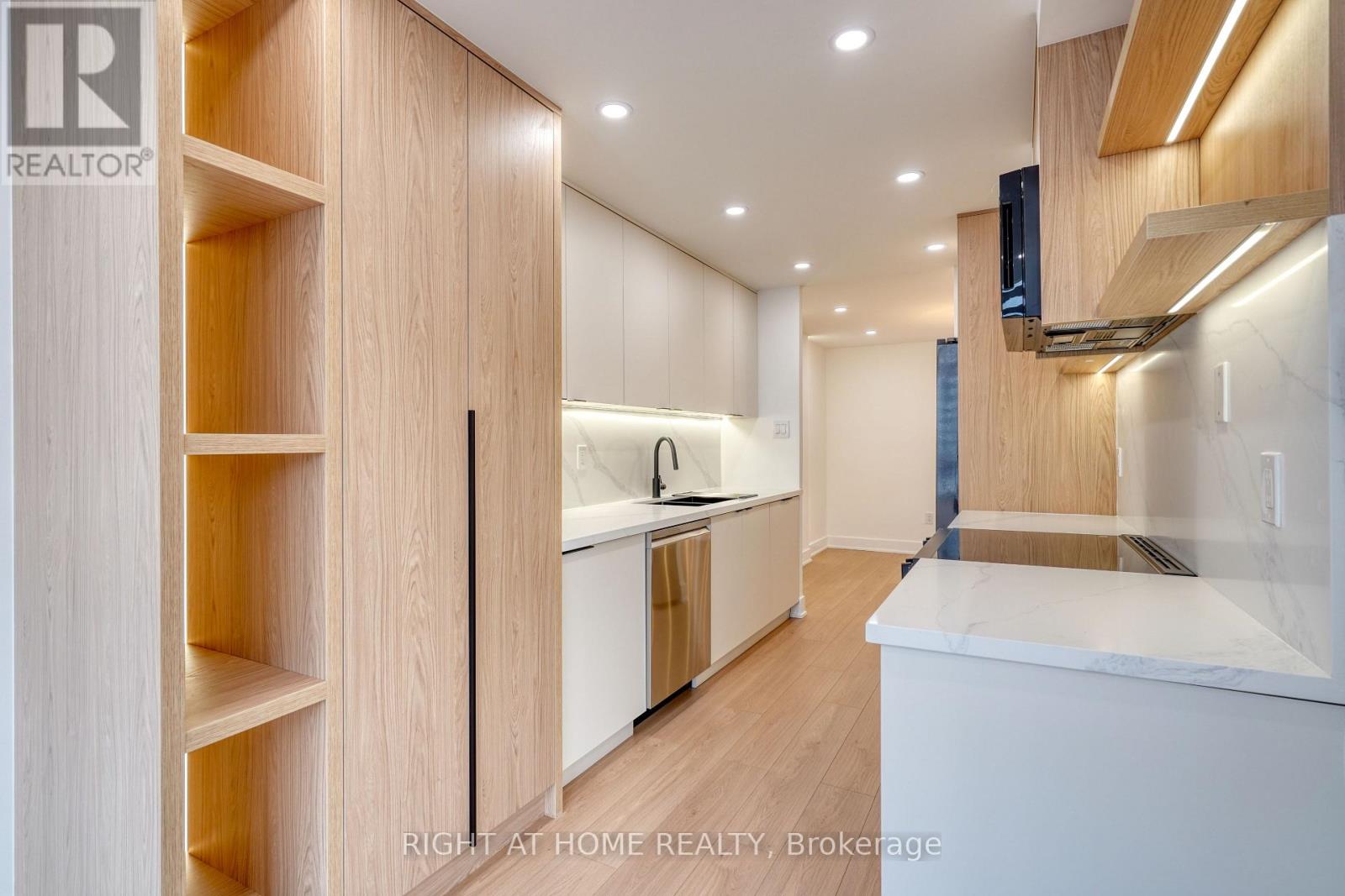 512 - 7460 Bathurst Street, Vaughan (Brownridge), Ontario  L4J 7K9 - Photo 16 - N12876114