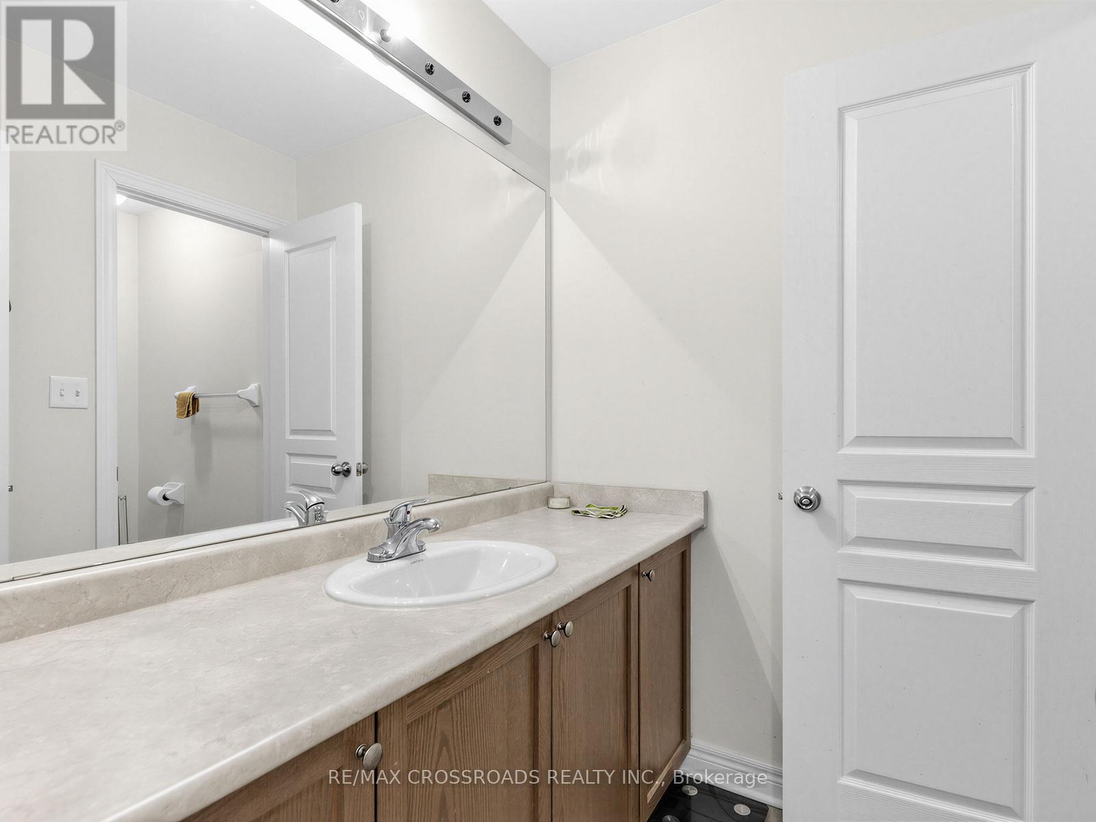 9 Rossmore Drive, Markham, Ontario  L6B 0Z4 - Photo 17 - N12876266