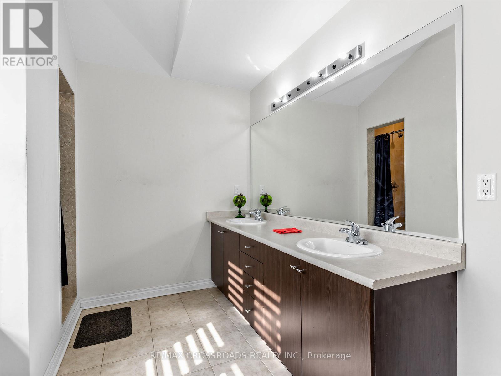 9 Rossmore Drive, Markham, Ontario  L6B 0Z4 - Photo 21 - N12876266