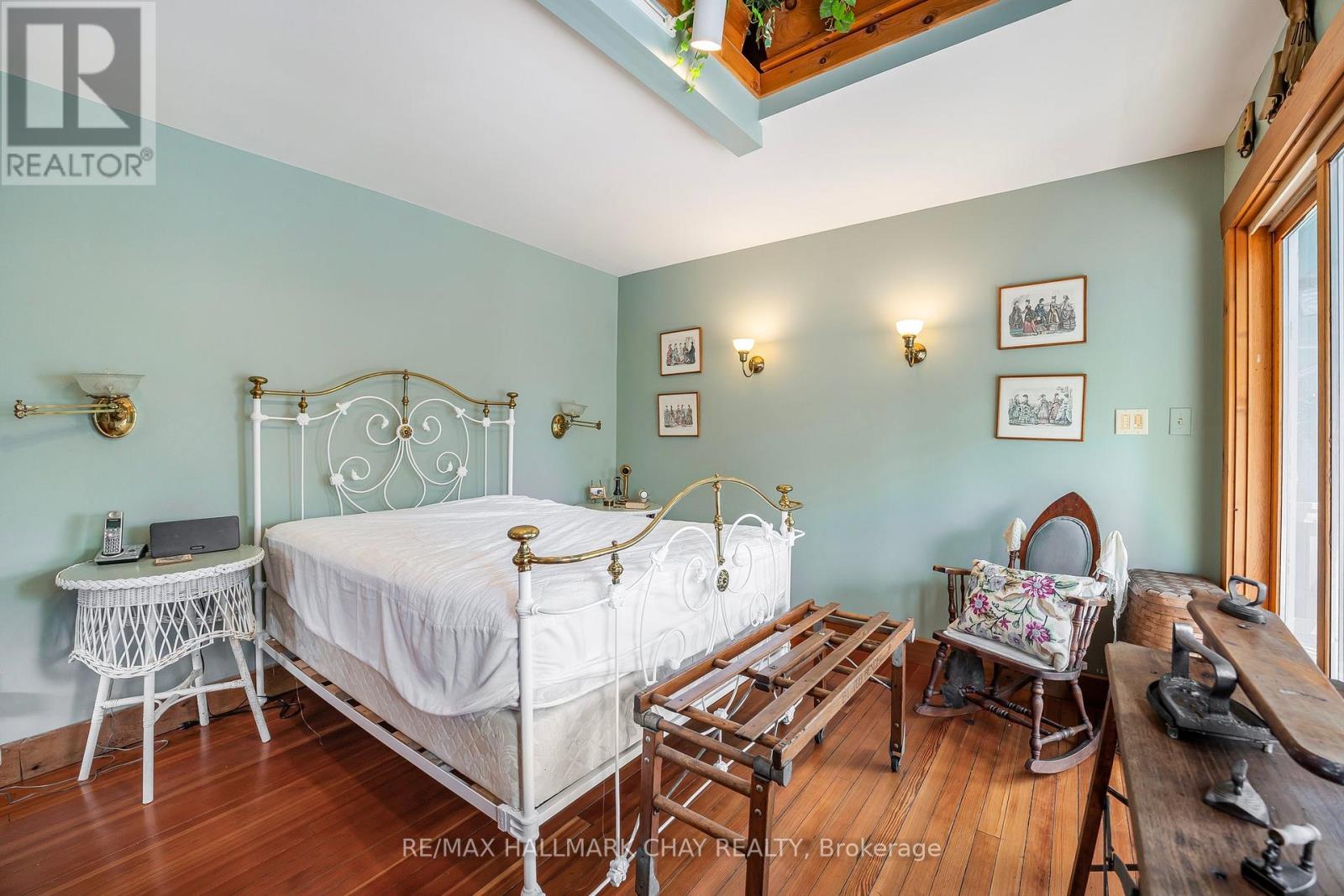 209 Bay Street, Oro-Medonte (Shanty Bay), Ontario  L0L 2L0 - Photo 20 - S12875984