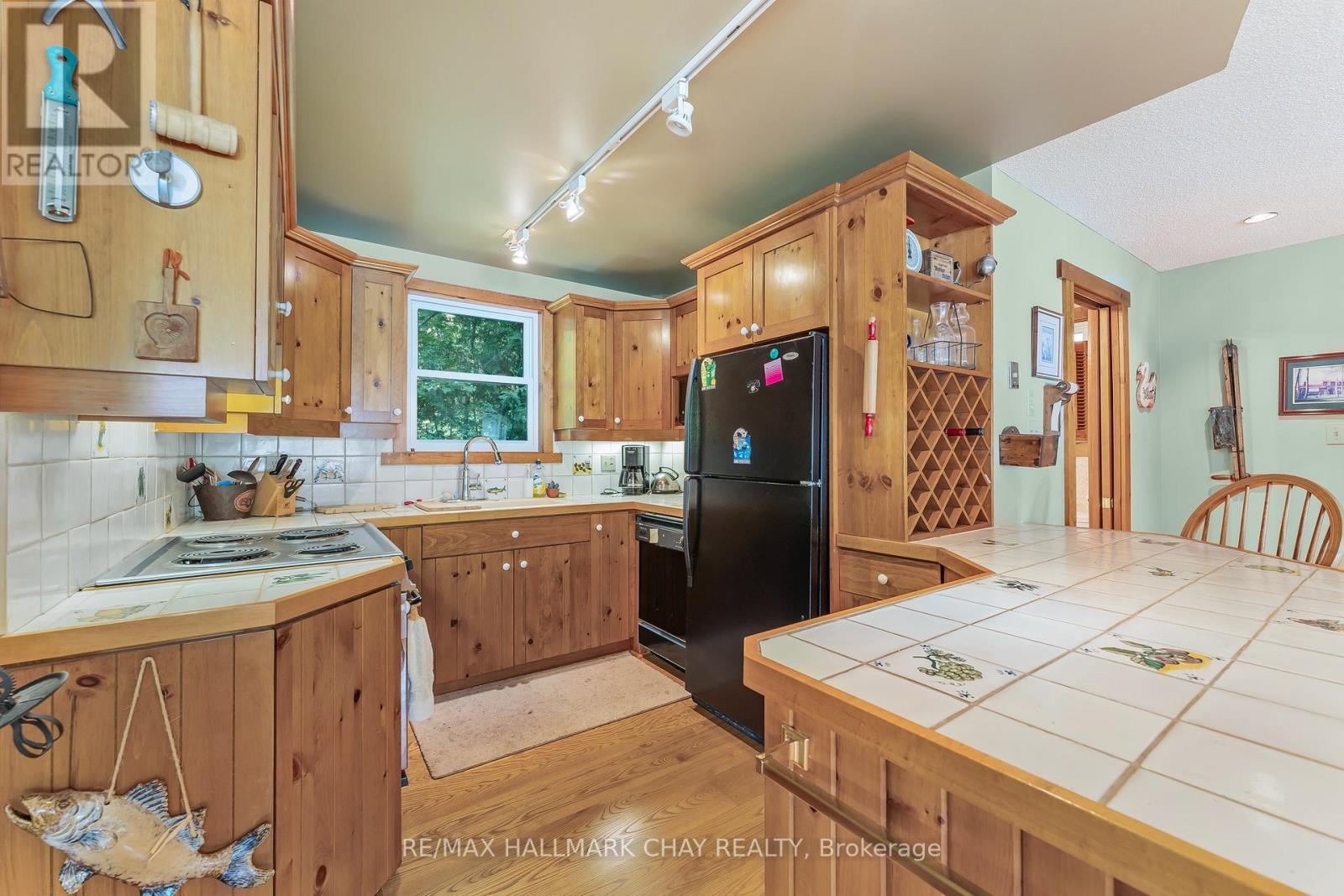 209 Bay Street, Oro-Medonte (Shanty Bay), Ontario  L0L 2L0 - Photo 30 - S12875984