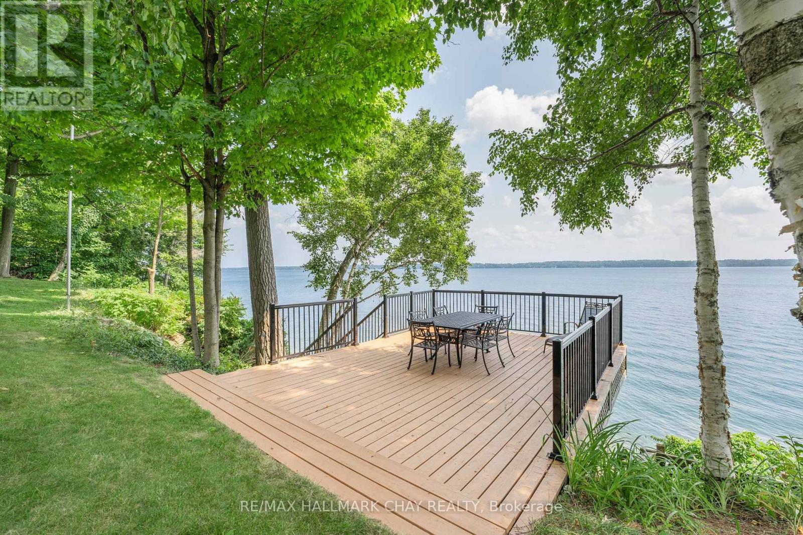 209 Bay Street, Oro-Medonte (Shanty Bay), Ontario  L0L 2L0 - Photo 7 - S12875984