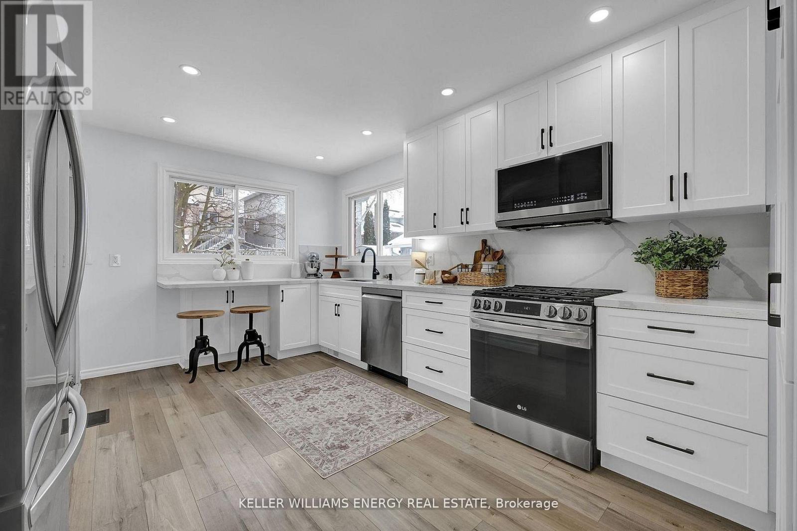 848 Copperfield Drive, Oshawa, Ontario  L1K 1P5 - Photo 2 - E12867218