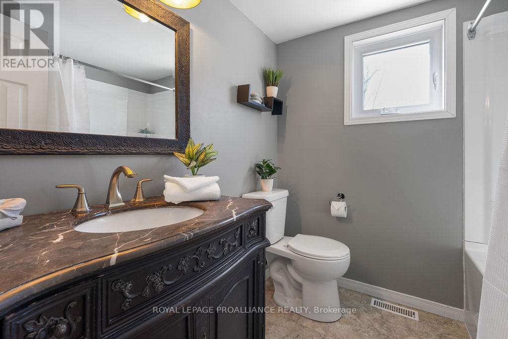 192 Crookston Road, Centre Hastings, Ontario  K0K 2K0 - Photo 18 - X12875930