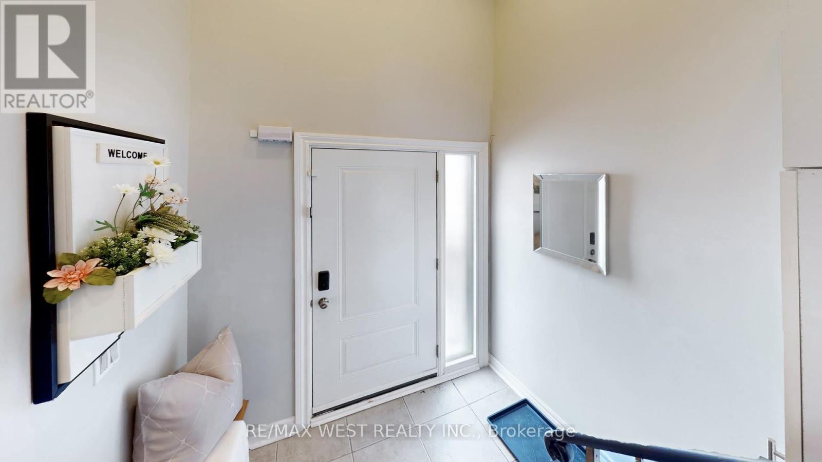 113 Kingswood Drive N, Brampton, Ontario  L6V 2X5 - Photo 3 - W12875958