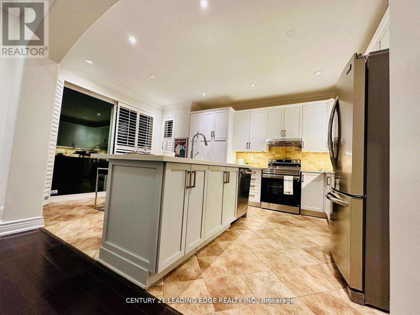 657 Brothers Crescent, Milton (Co Coates), Ontario  L9T 0A6 - Photo 17 - W12875982