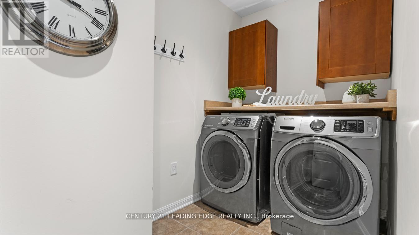 657 Brothers Crescent, Milton (Co Coates), Ontario  L9T 0A6 - Photo 39 - W12875982