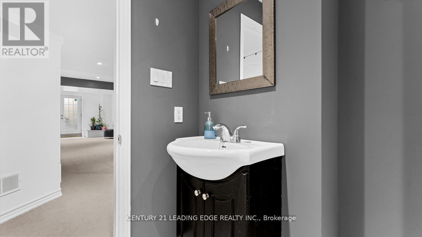 657 Brothers Crescent, Milton (Co Coates), Ontario  L9T 0A6 - Photo 46 - W12875982