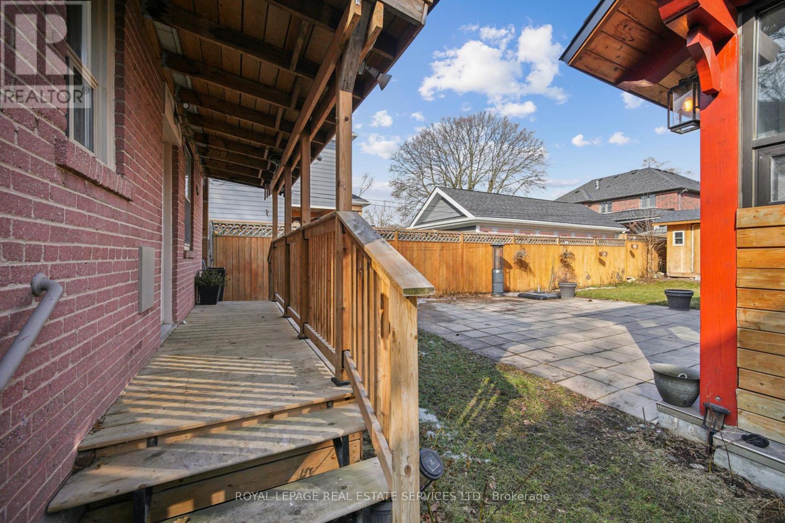 44 Yorkview Drive, Toronto, Ontario  M8Z 2E9 - Photo 15 - W12876010