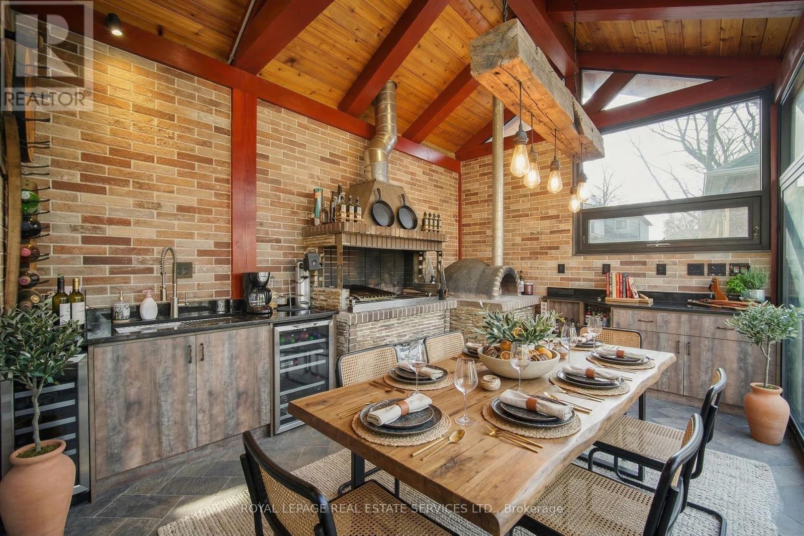 44 Yorkview Drive, Toronto, Ontario  M8Z 2E9 - Photo 18 - W12876010