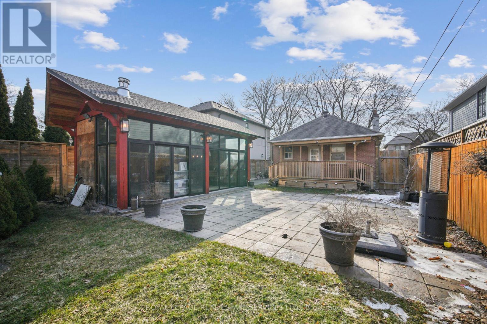 44 Yorkview Drive, Toronto, Ontario  M8Z 2E9 - Photo 20 - W12876010