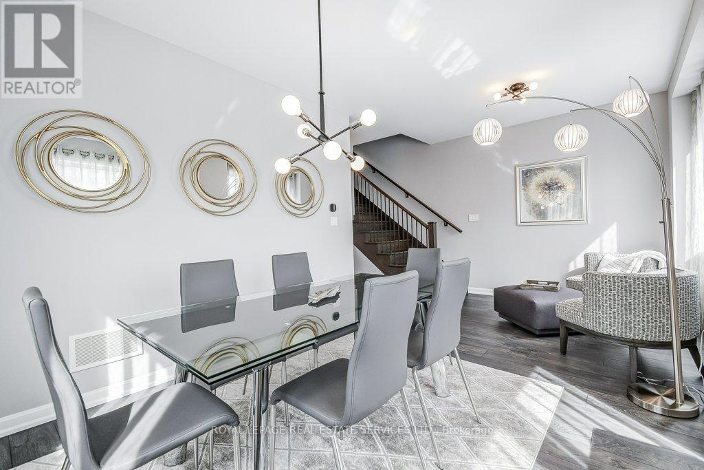 143 Grovewood Common, Oakville, Ontario  L6H 0X5 - Photo 15 - W12876040