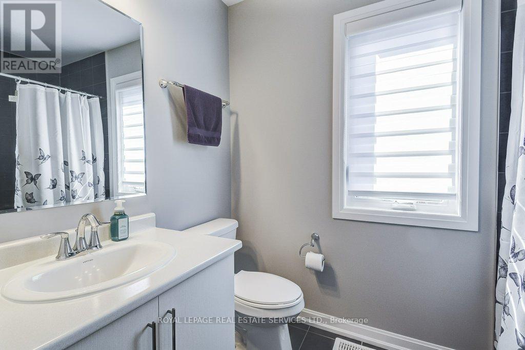 143 Grovewood Common, Oakville, Ontario  L6H 0X5 - Photo 22 - W12876040
