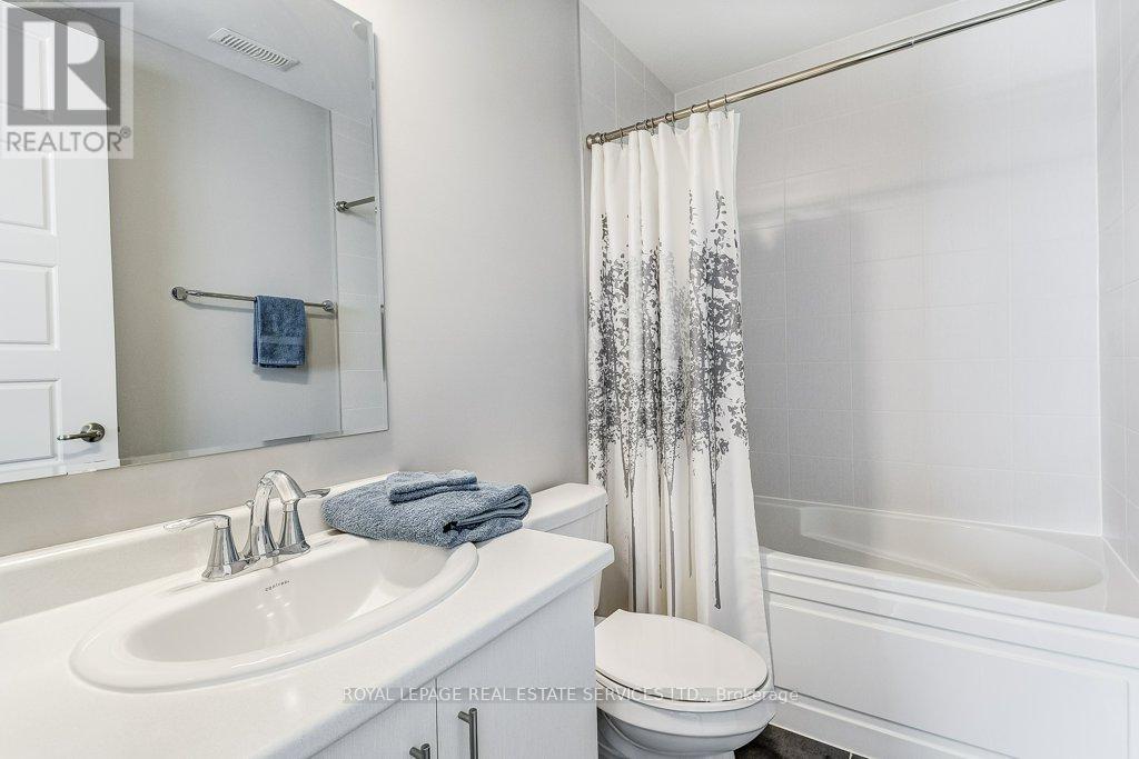 143 Grovewood Common, Oakville, Ontario  L6H 0X5 - Photo 28 - W12876040