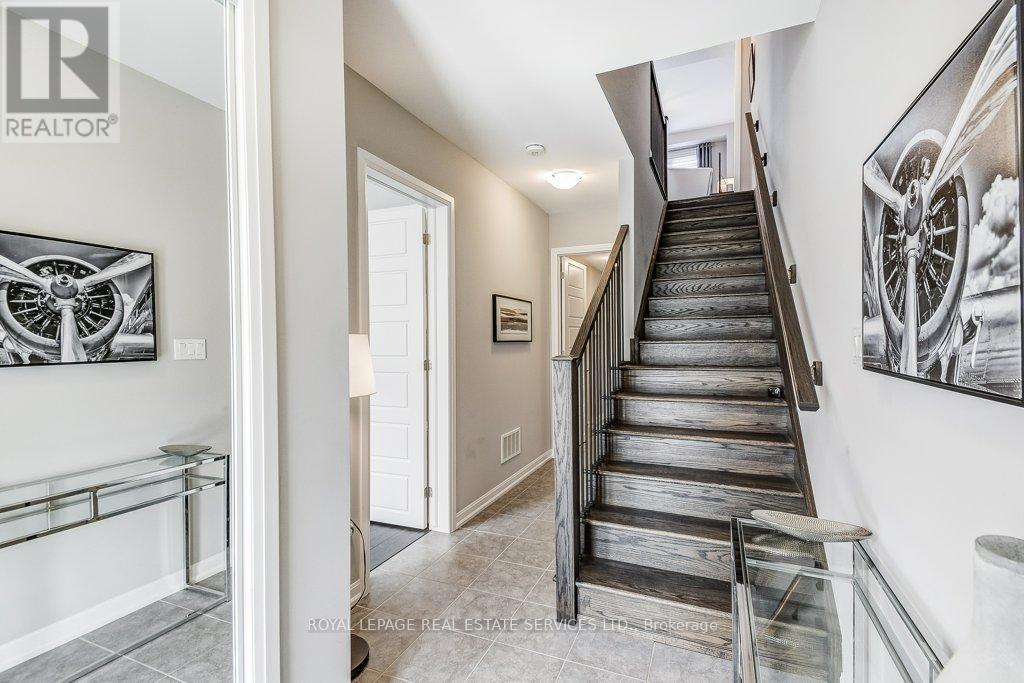 143 Grovewood Common, Oakville, Ontario  L6H 0X5 - Photo 29 - W12876040