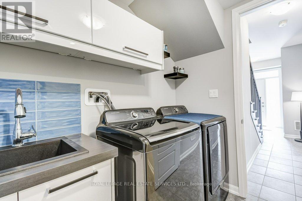 143 Grovewood Common, Oakville, Ontario  L6H 0X5 - Photo 31 - W12876040