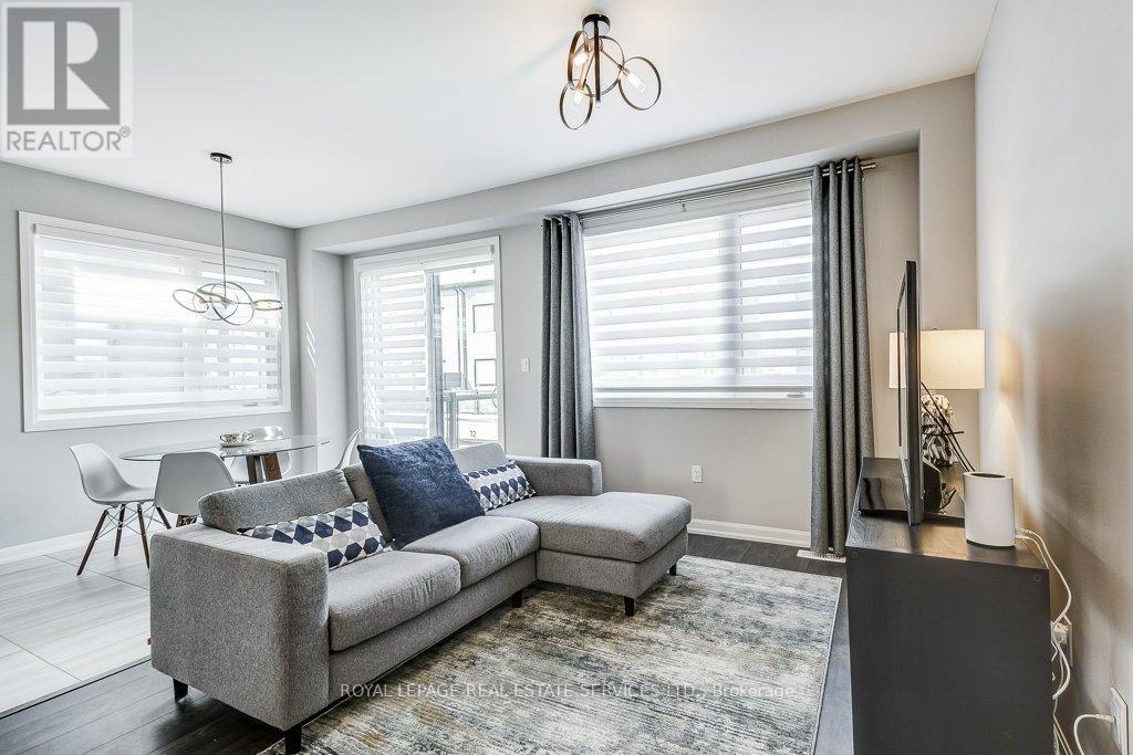 143 Grovewood Common, Oakville, Ontario  L6H 0X5 - Photo 5 - W12876040