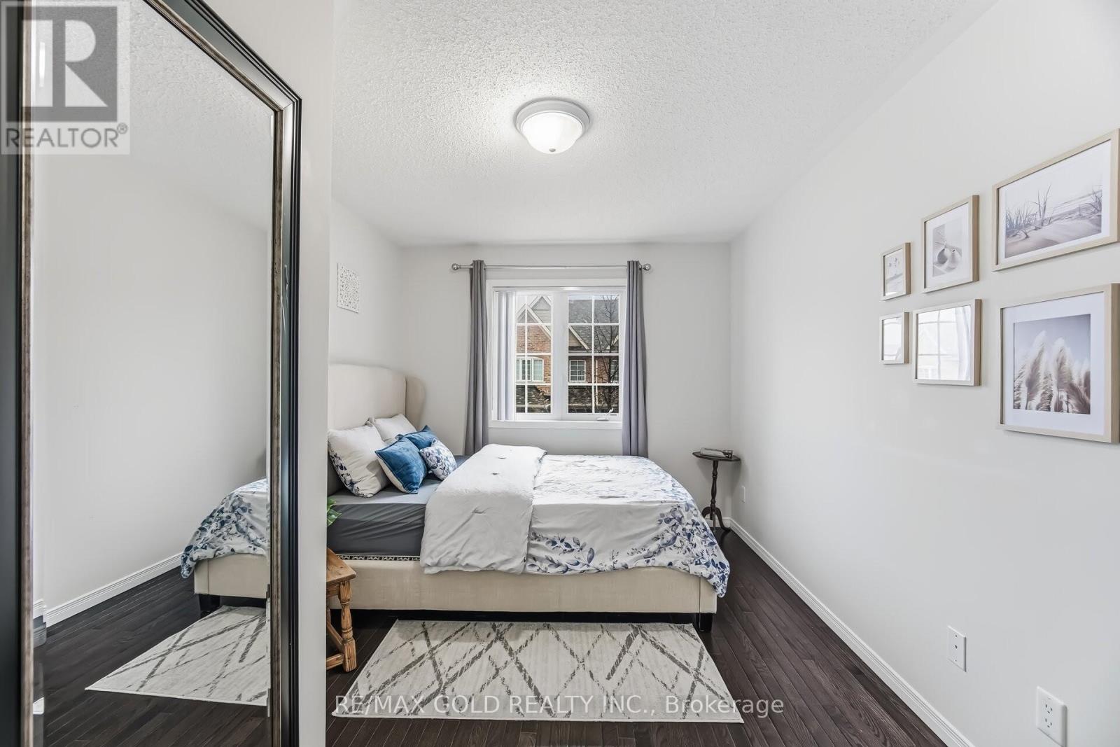 57 Utopia Way, Brampton, Ontario  L6P 4A5 - Photo 12 - W12876080