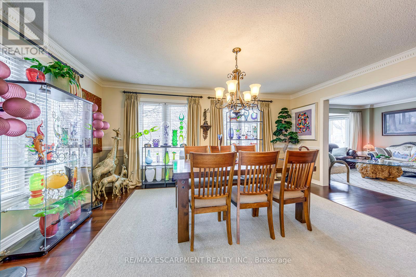 4220 Millcroft Park Drive, Burlington, Ontario  L7M 3V5 - Photo 12 - W12876130