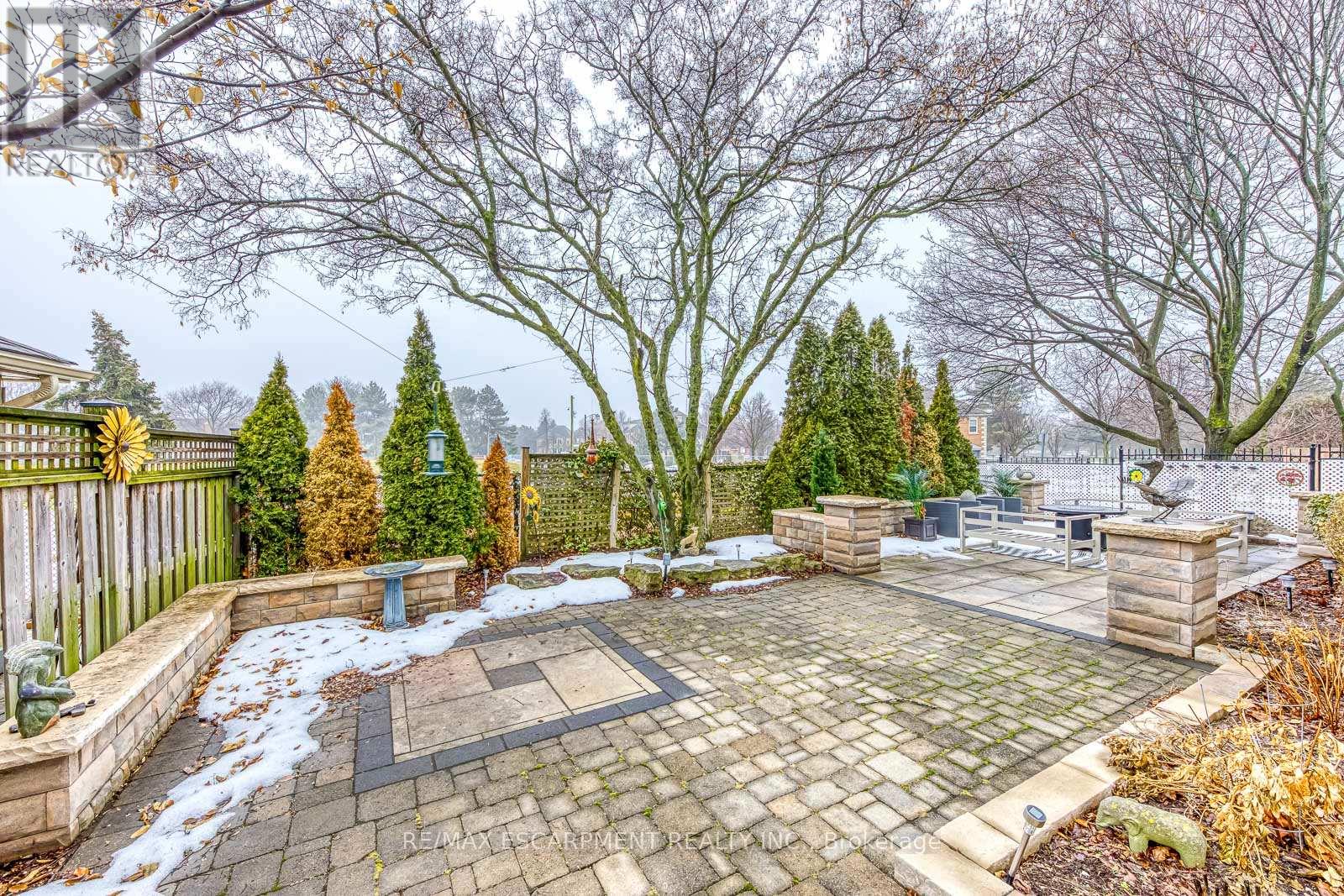 4220 Millcroft Park Drive, Burlington, Ontario  L7M 3V5 - Photo 45 - W12876130