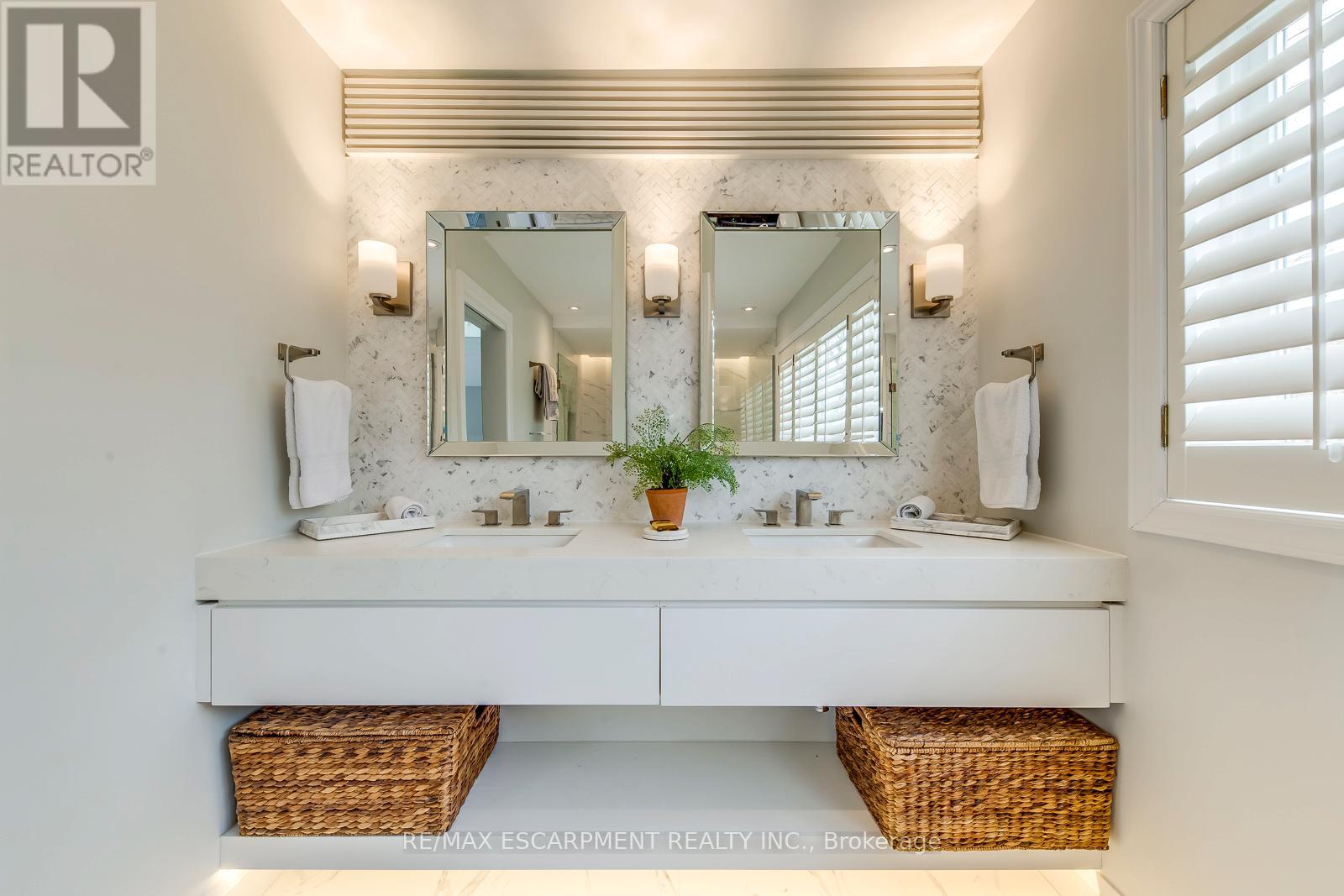 48 Forsythe Street, Oakville, Ontario  L6K 3J7 - Photo 28 - W12876132