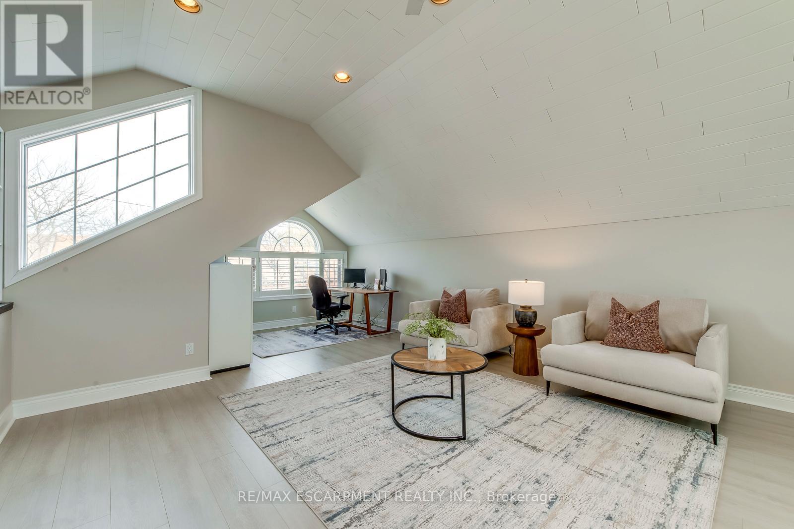 48 Forsythe Street, Oakville, Ontario  L6K 3J7 - Photo 33 - W12876132