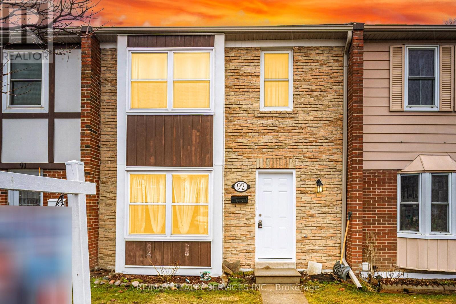 92 - 900 Central Park Drive, Brampton, Ontario  L6S 3J6 - Photo 1 - W12876152