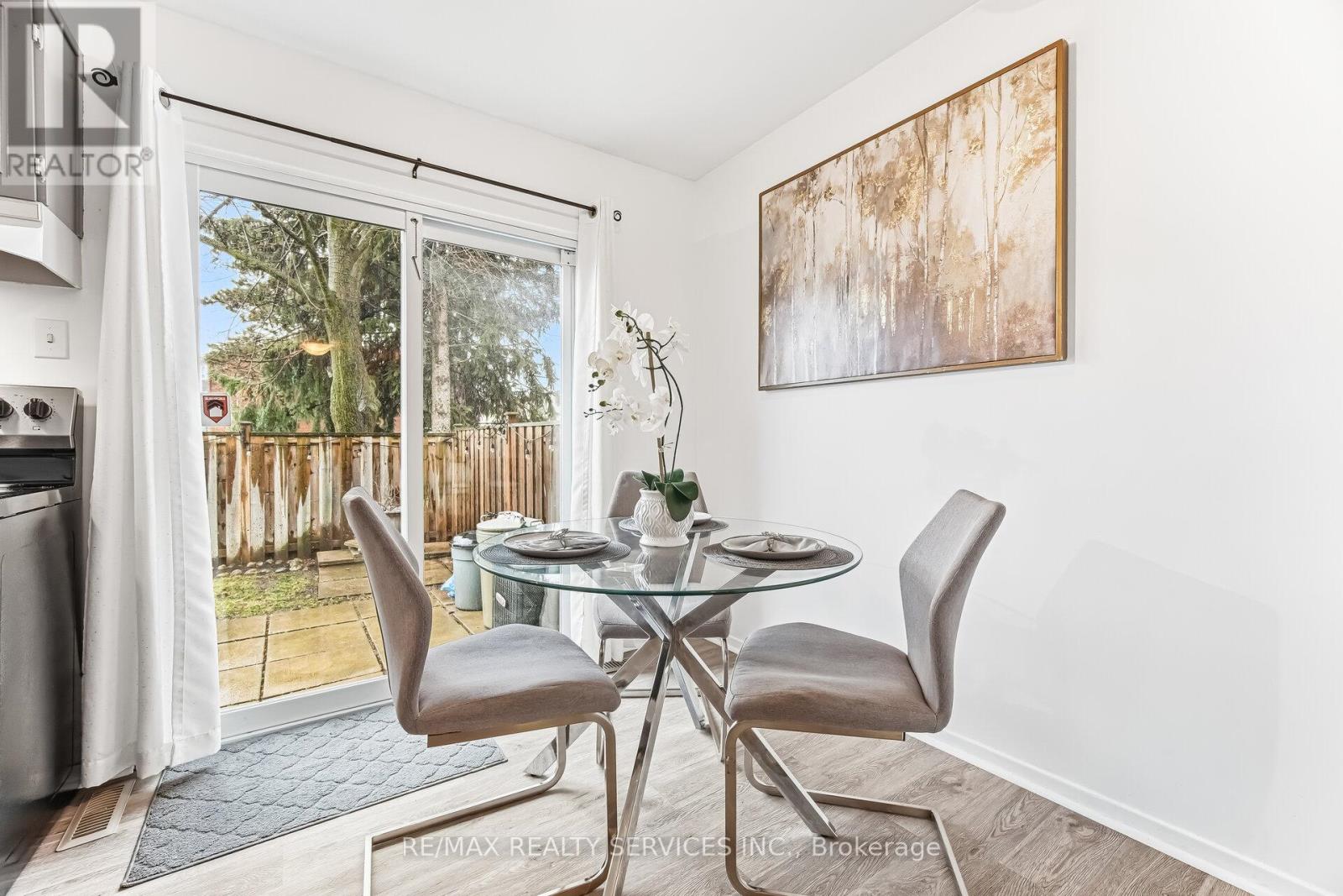 92 - 900 Central Park Drive, Brampton, Ontario  L6S 3J6 - Photo 18 - W12876152