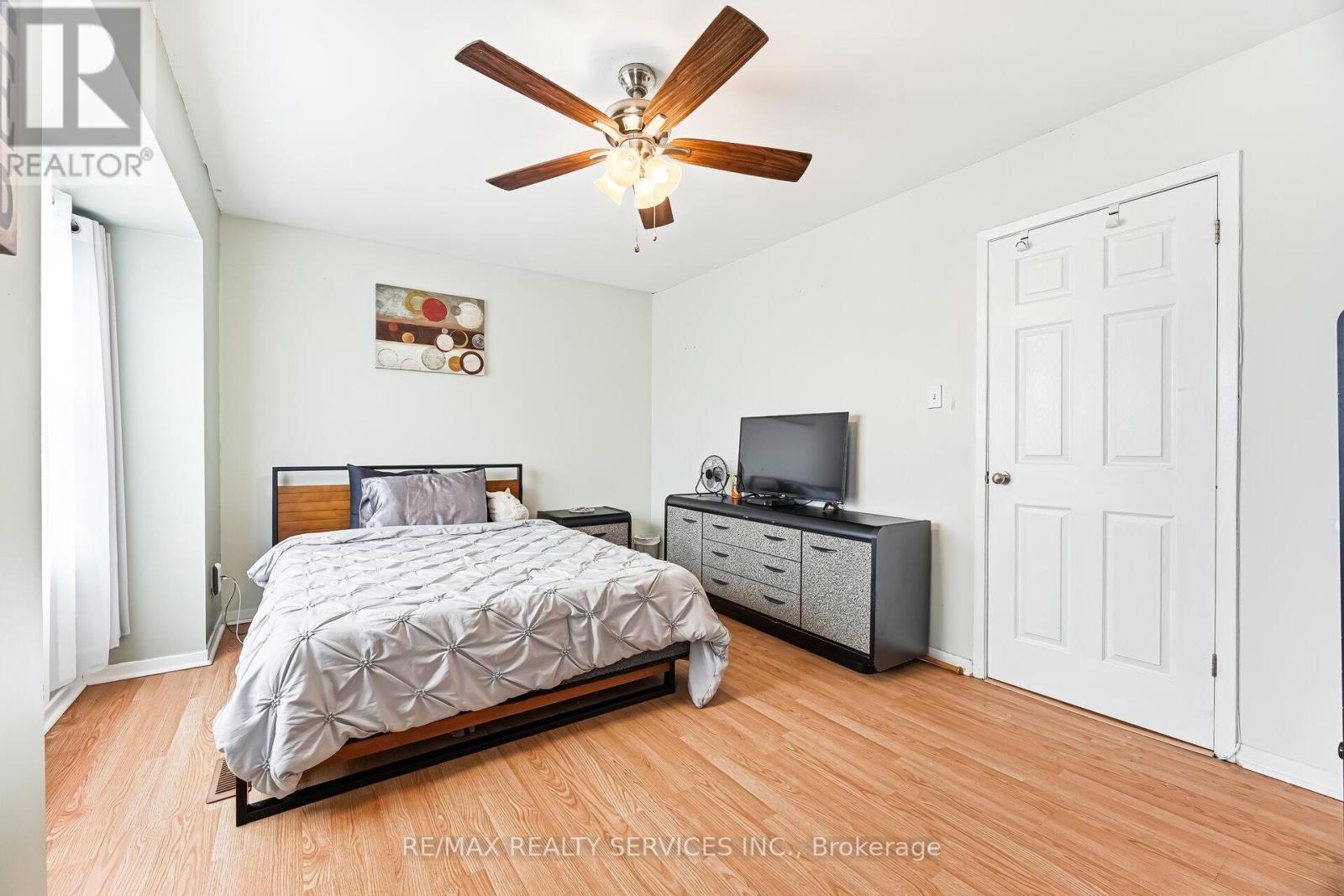 92 - 900 Central Park Drive, Brampton, Ontario  L6S 3J6 - Photo 24 - W12876152