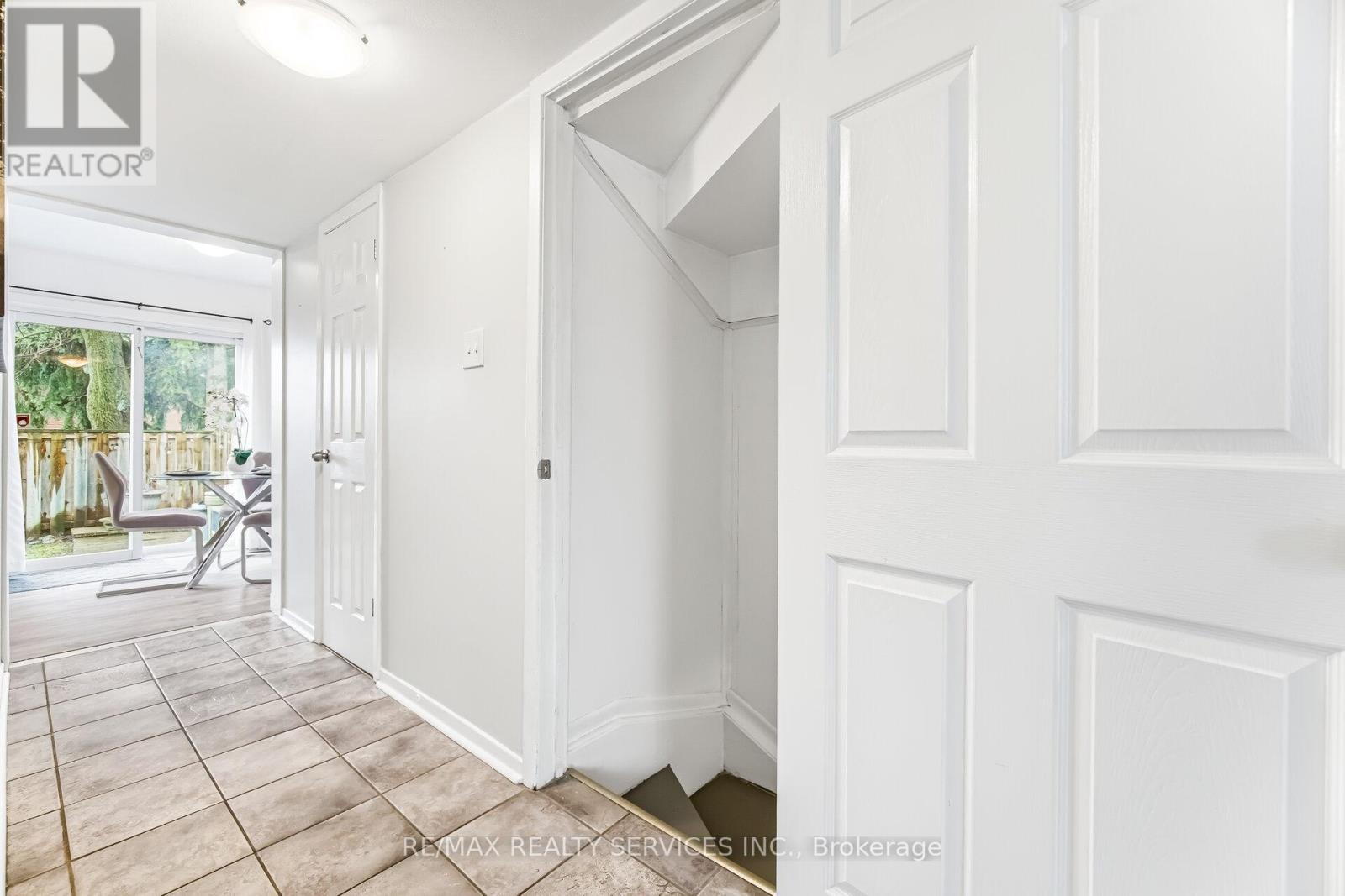 92 - 900 Central Park Drive, Brampton, Ontario  L6S 3J6 - Photo 32 - W12876152