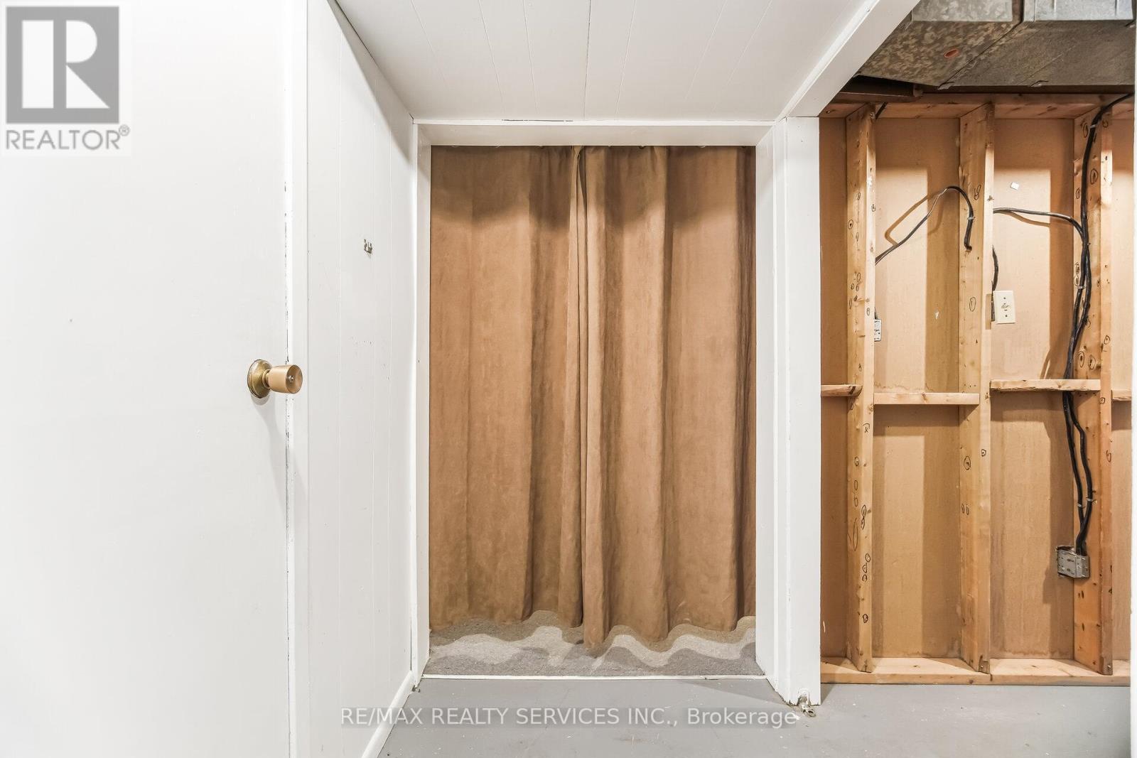 92 - 900 Central Park Drive, Brampton, Ontario  L6S 3J6 - Photo 34 - W12876152