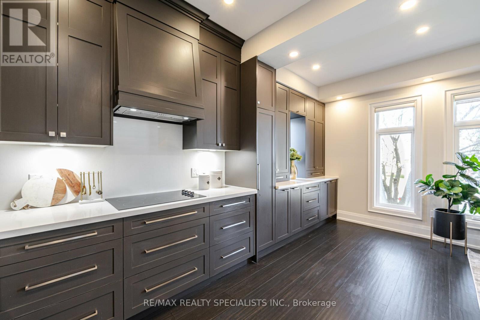 427 Pinegrove Road, Oakville, Ontario  L6K 2B6 - Photo 14 - W12876160