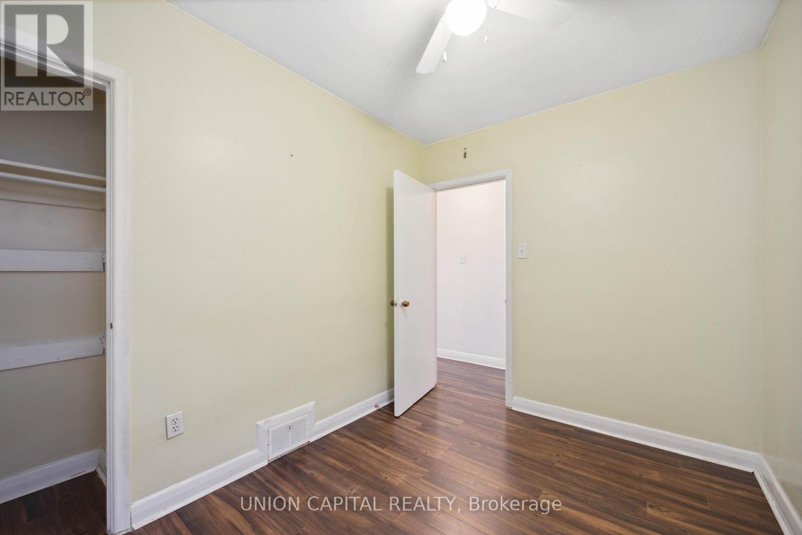 Upper - 515 Marlee Avenue, Toronto, Ontario  M6B 3J3 - Photo 16 - W12876174