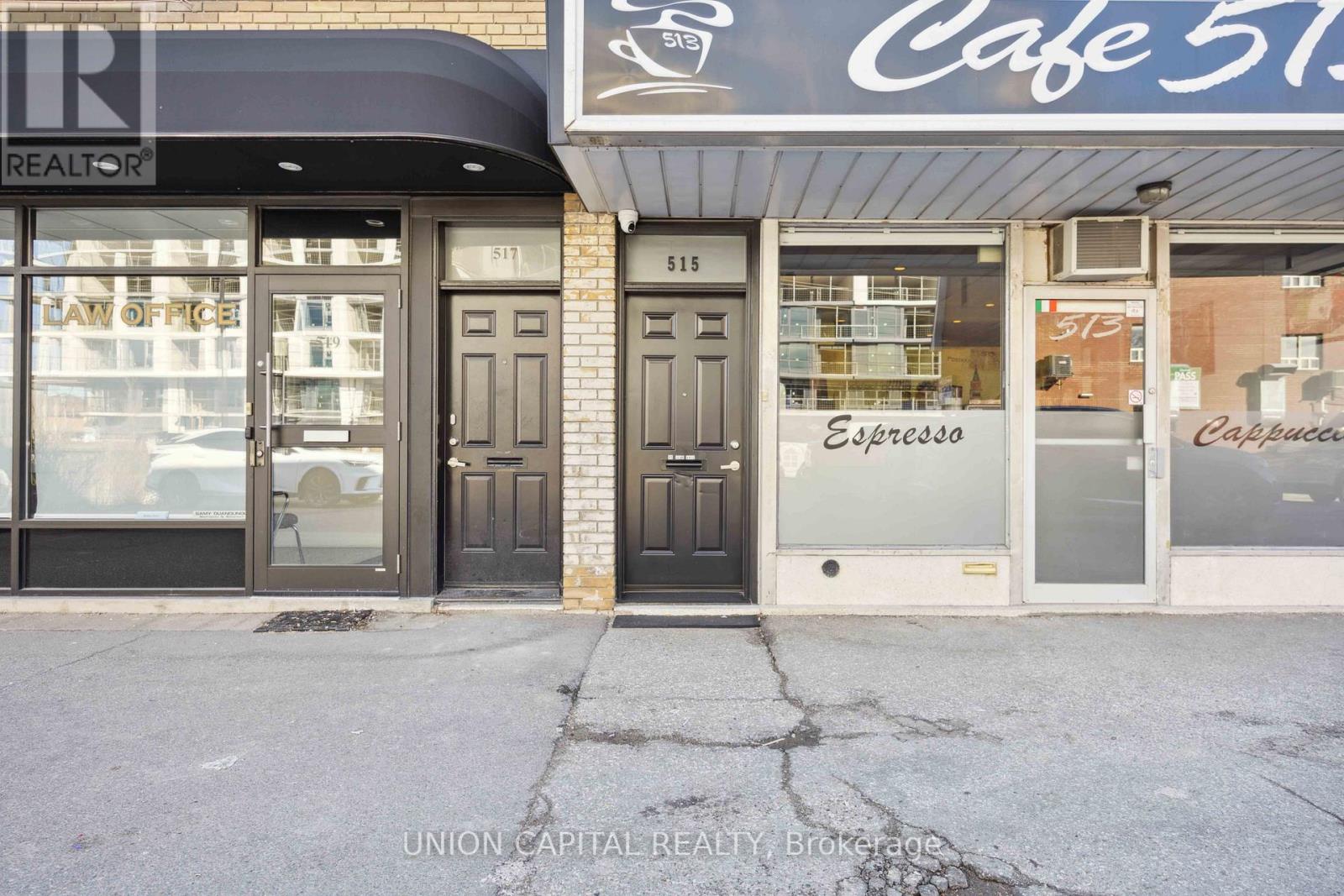 Upper - 515 Marlee Avenue, Toronto, Ontario  M6B 3J3 - Photo 2 - W12876174