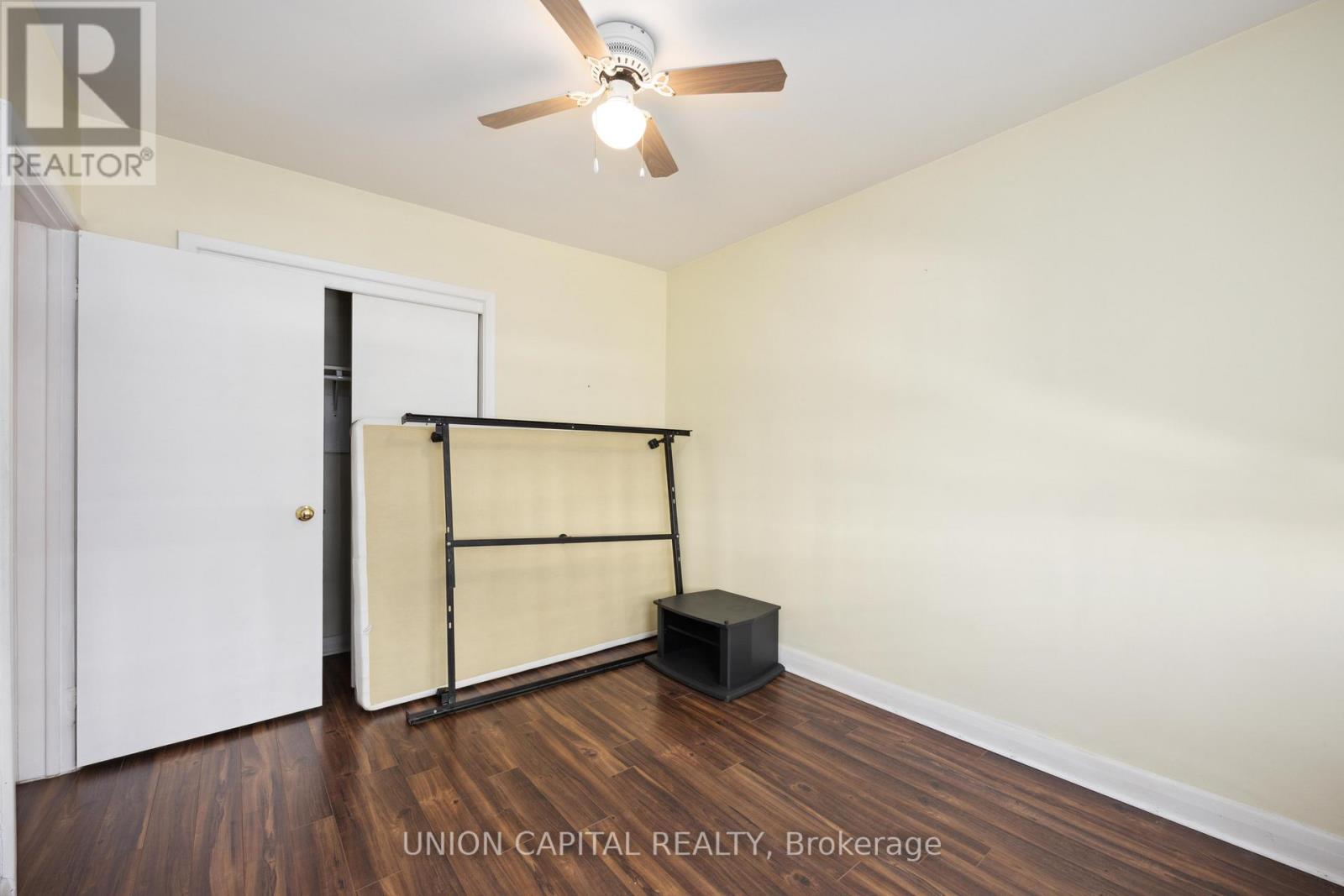 Upper - 515 Marlee Avenue, Toronto, Ontario  M6B 3J3 - Photo 21 - W12876174