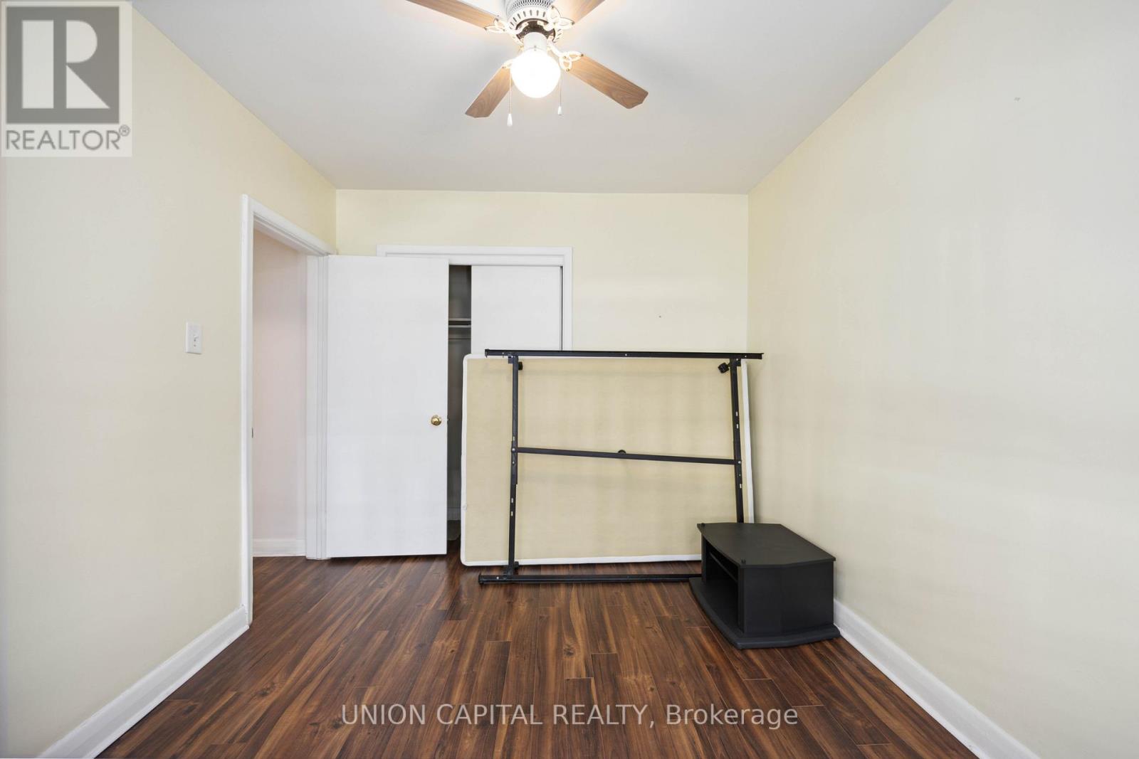 Upper - 515 Marlee Avenue, Toronto, Ontario  M6B 3J3 - Photo 22 - W12876174