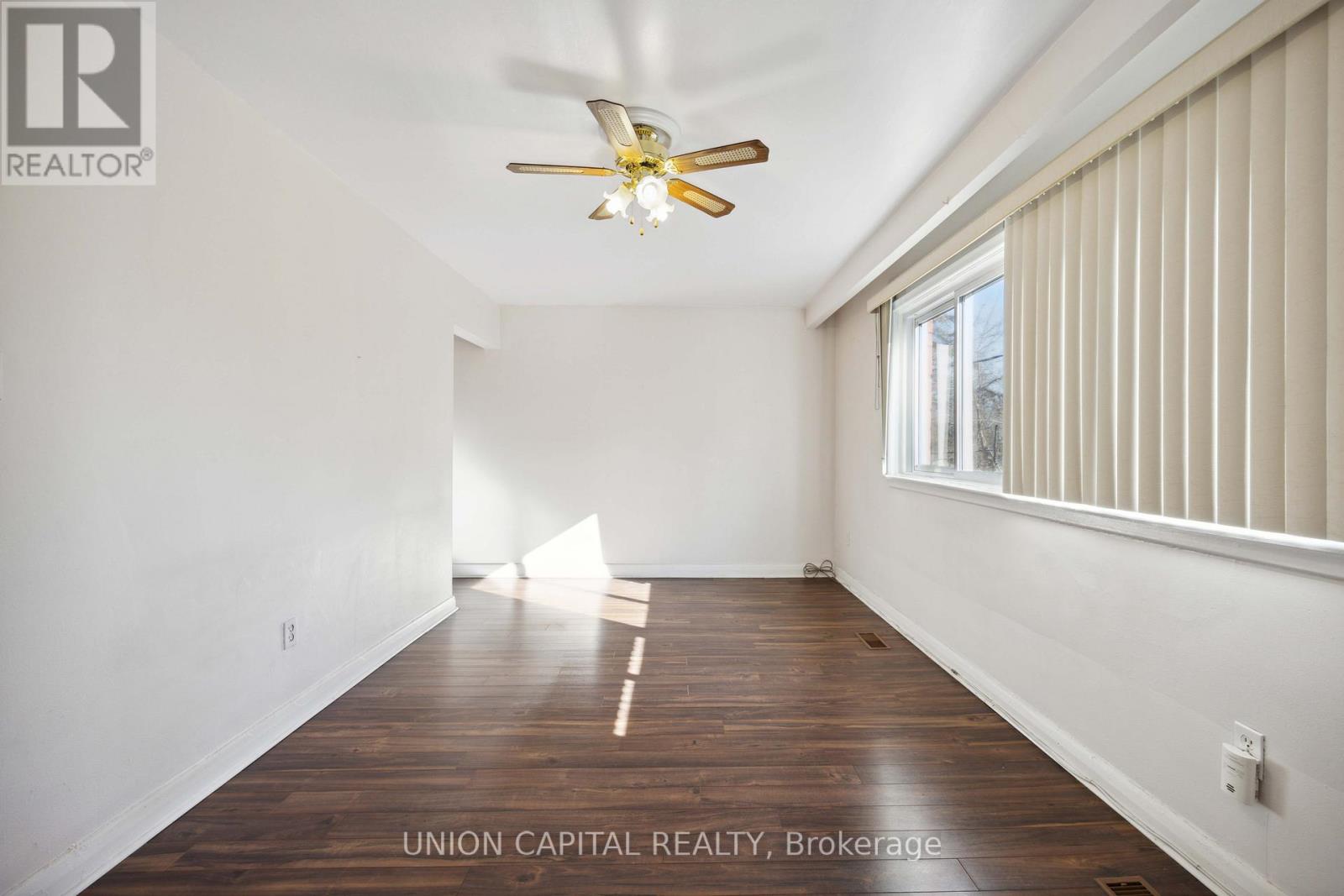 Upper - 515 Marlee Avenue, Toronto, Ontario  M6B 3J3 - Photo 4 - W12876174