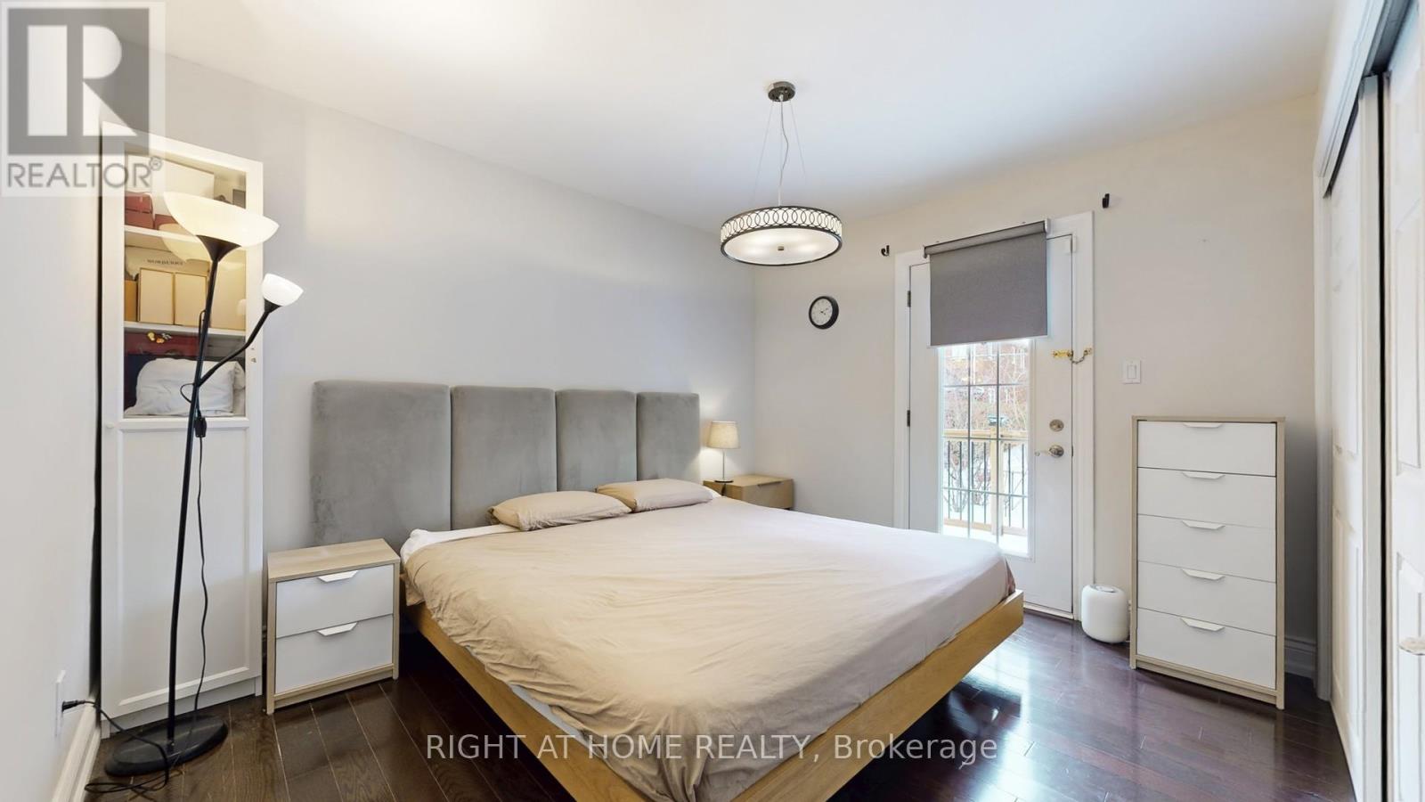 19 Harjolyn Drive, Toronto, Ontario  M9B 3T8 - Photo 17 - W12876182