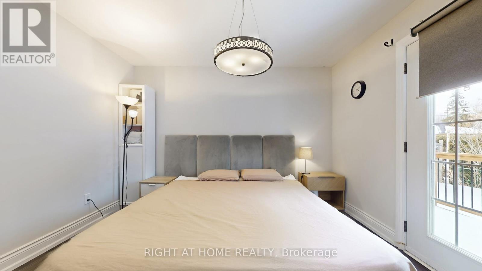 19 Harjolyn Drive, Toronto, Ontario  M9B 3T8 - Photo 18 - W12876182